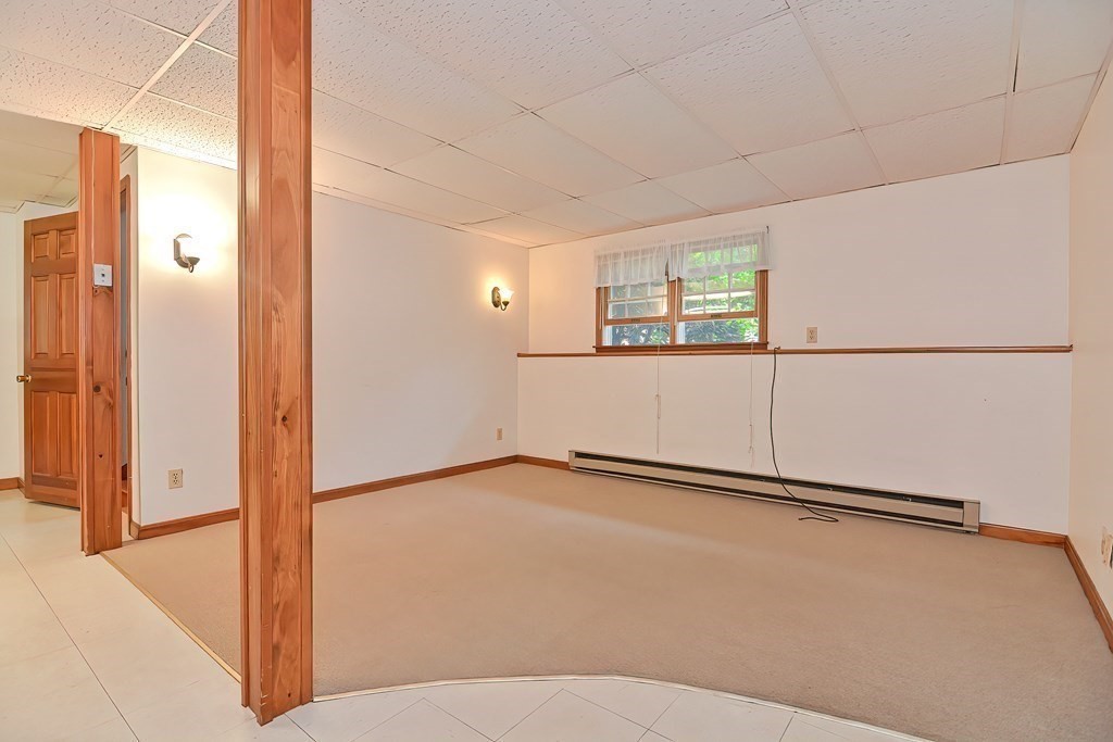 97 Wallace Road Sturbridge, MA 01566 - Photo 31 of 42