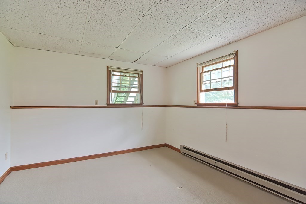 97 Wallace Road Sturbridge, MA 01566 - Photo 37 of 42