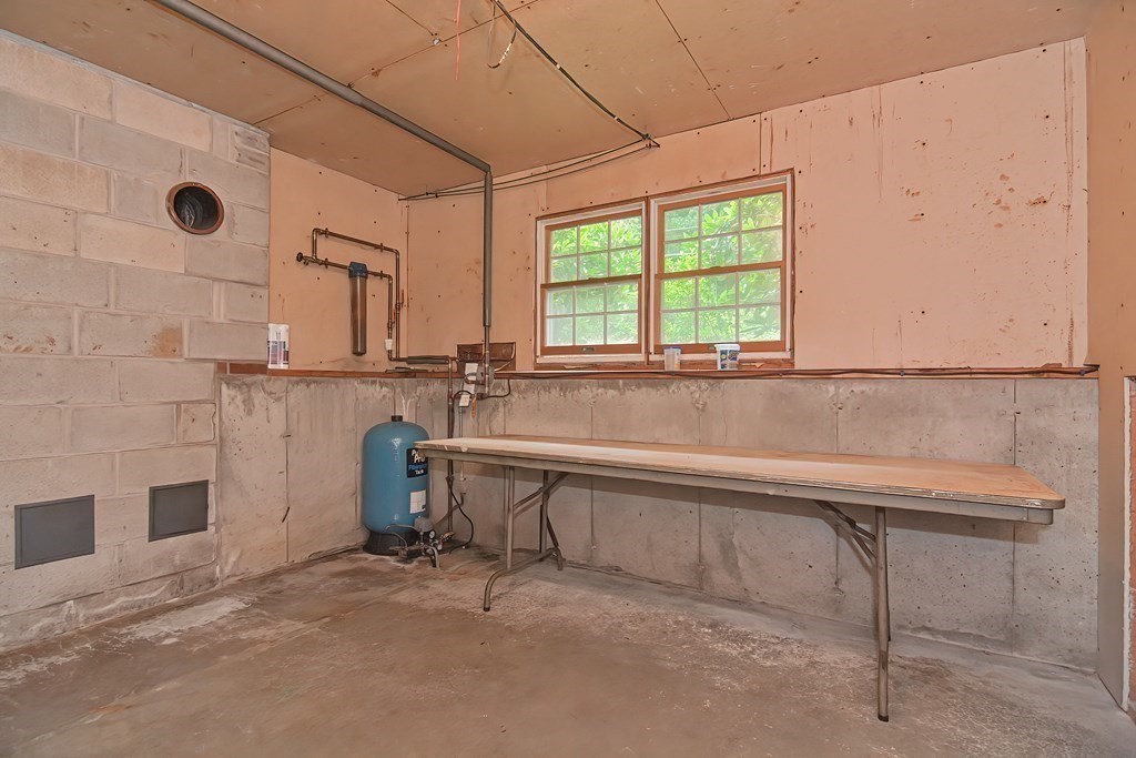 97 Wallace Road Sturbridge, MA 01566 - Photo 39 of 42