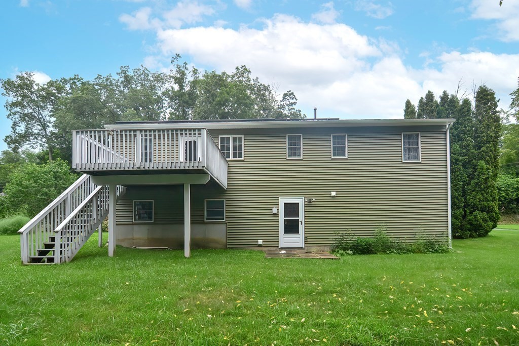 97 Wallace Road Sturbridge, MA 01566 - Photo 4 of 42