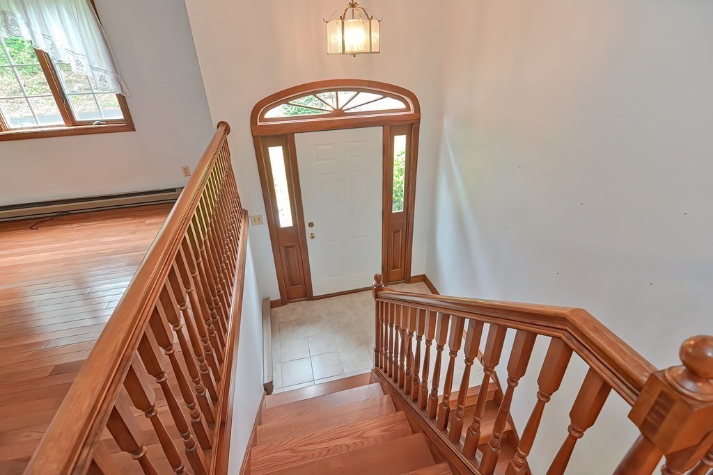 97 Wallace Road Sturbridge, MA 01566 - Photo 7 of 42