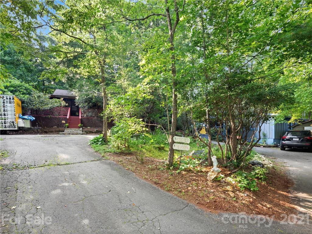 139 Holly Road Black Mountain, NC 28711 - Photo 5 of 21