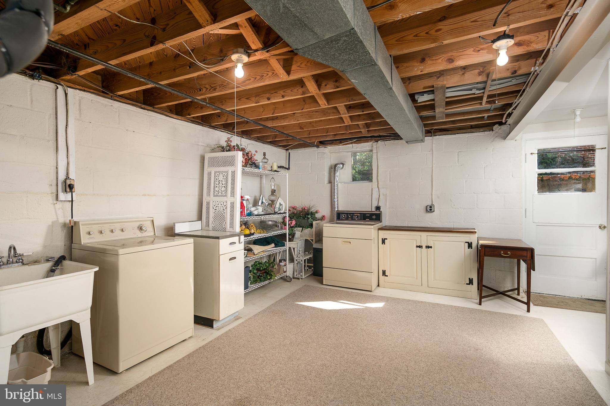 8706 Victoria Road Springfield, VA 22151 - Photo 22 of 31