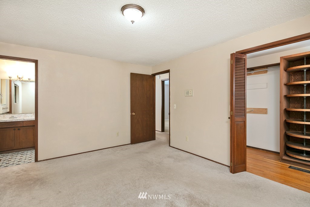 16825 Southeast 144th Street Renton, WA 98059 - Photo 11 of 19