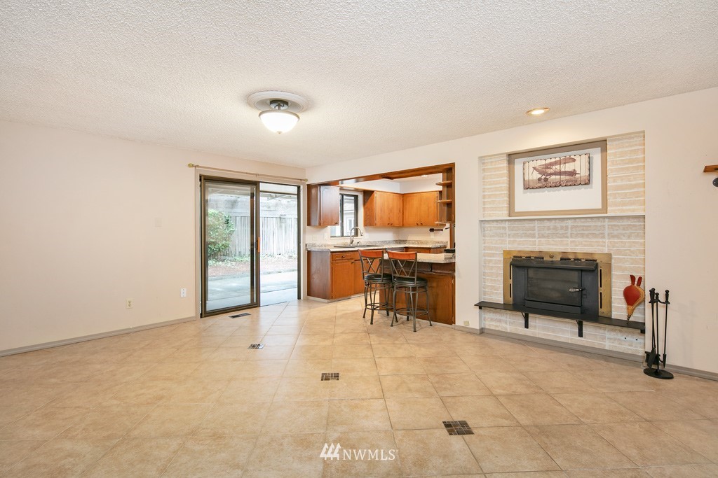 16825 Southeast 144th Street Renton, WA 98059 - Photo 6 of 19