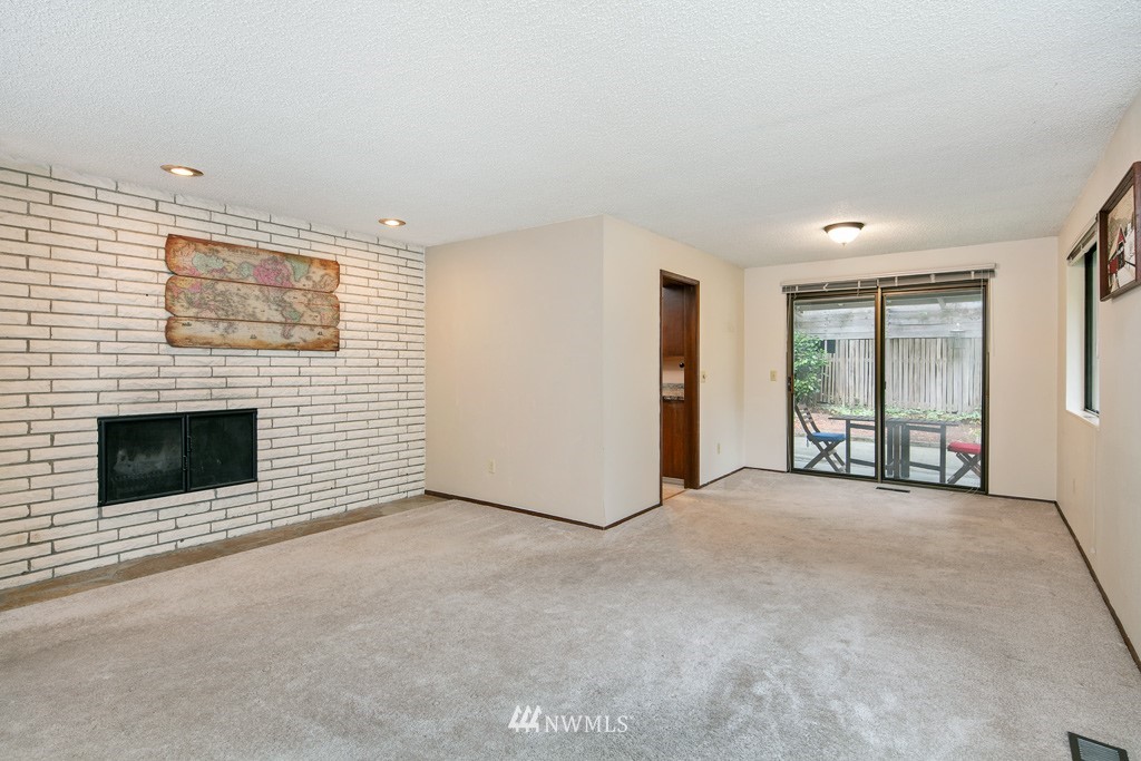 16825 Southeast 144th Street Renton, WA 98059 - Photo 7 of 19