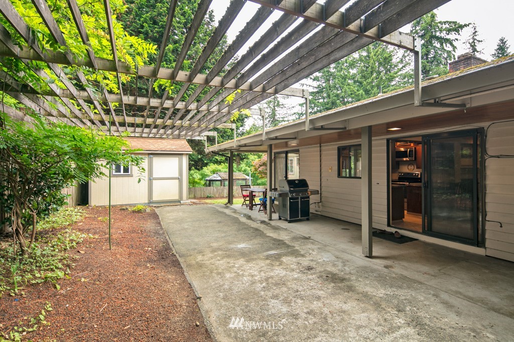 16825 Southeast 144th Street Renton, WA 98059 - Photo 10 of 19