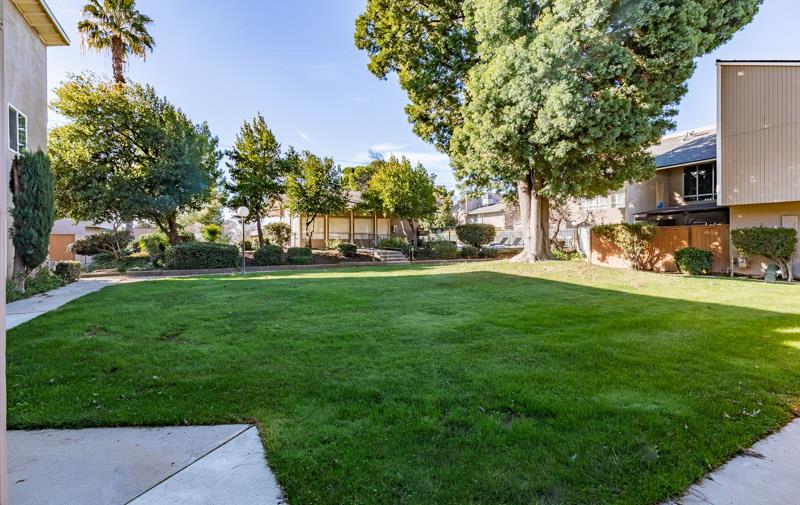 6646 North 3rd Street Fresno, CA 93710 - Photo 17 of 19 a garden view with outdoor seating