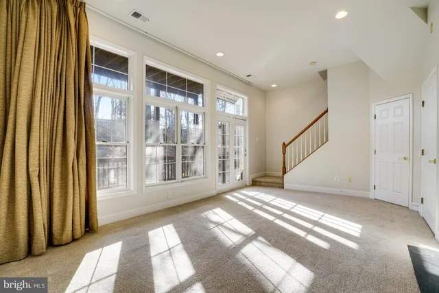 $1,000,000 | 2505 Gadsby Place, Alexandria, VA 22311