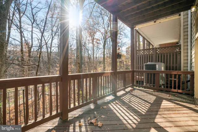 $1,000,000 | 2505 Gadsby Place, Alexandria, VA 22311