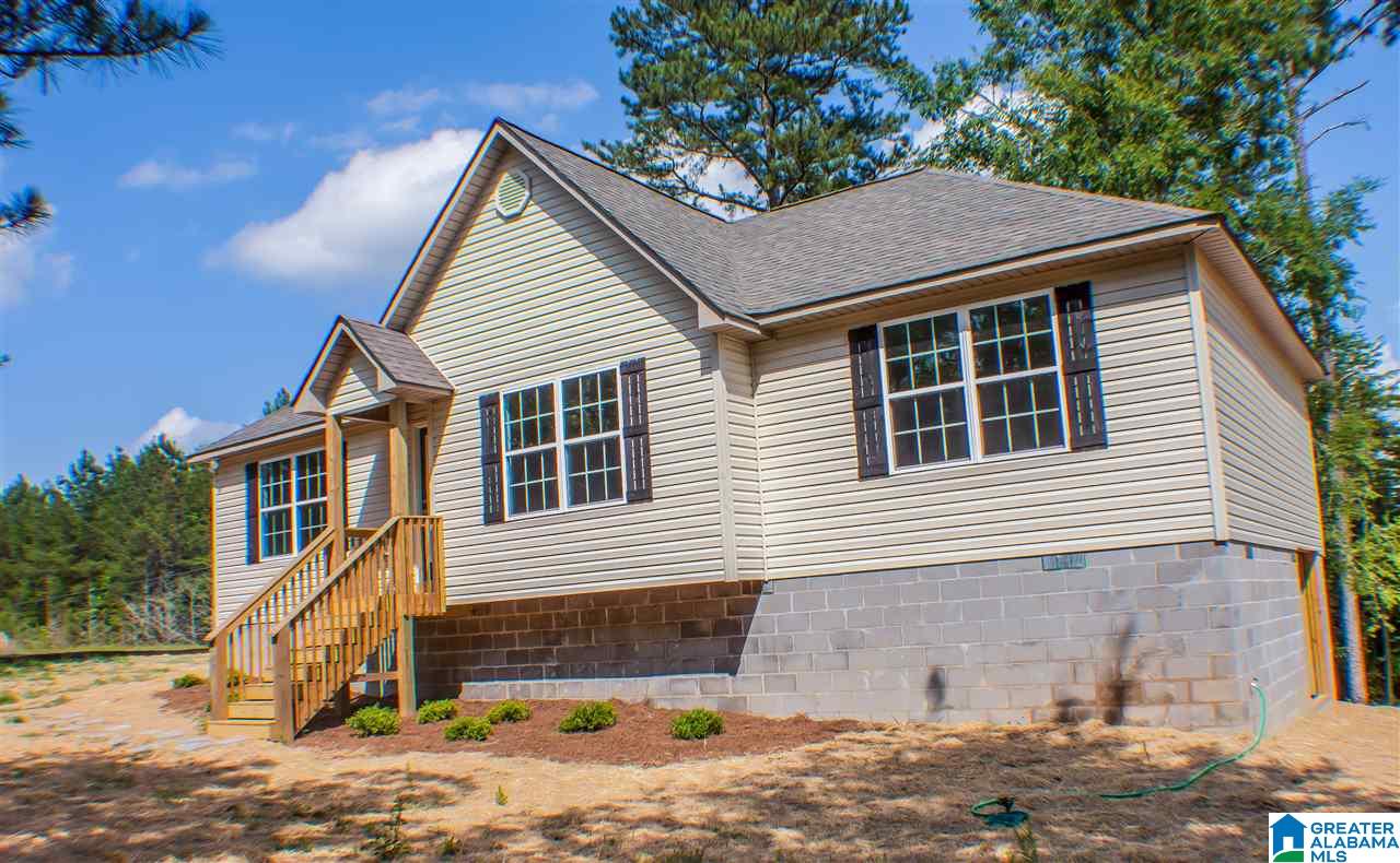 2592 Elvester Road Warrior, AL 35180 - Photo 1 of 26