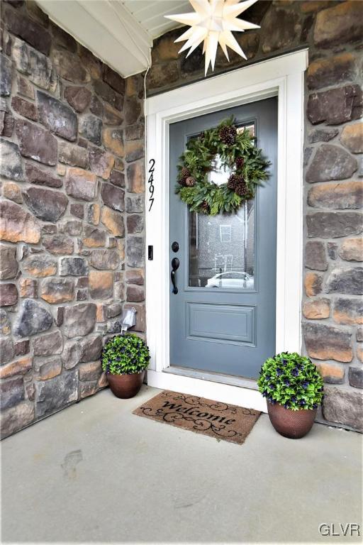 2497 Raya Way Easton, PA 18045 - Photo 2 of 39 Gallery Image 2