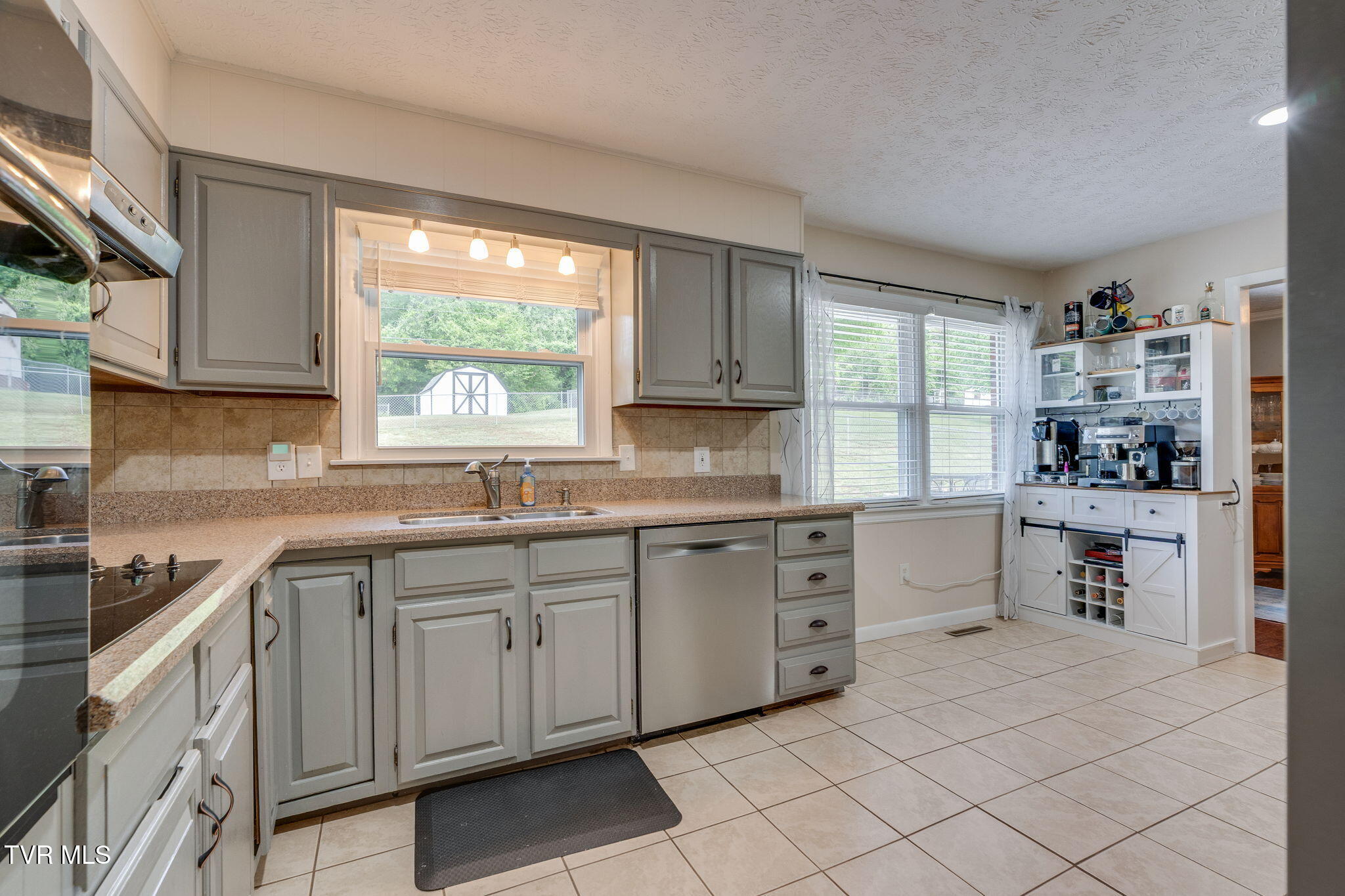 5106 Springview Street Kingsport, TN 37664 - Photo 13 of 40 013