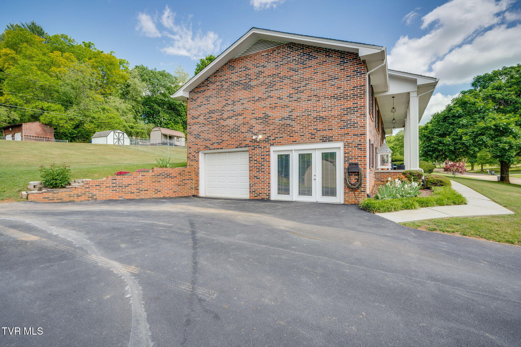 5106 Springview Street Kingsport, TN 37664 - Photo 33 of 40 033