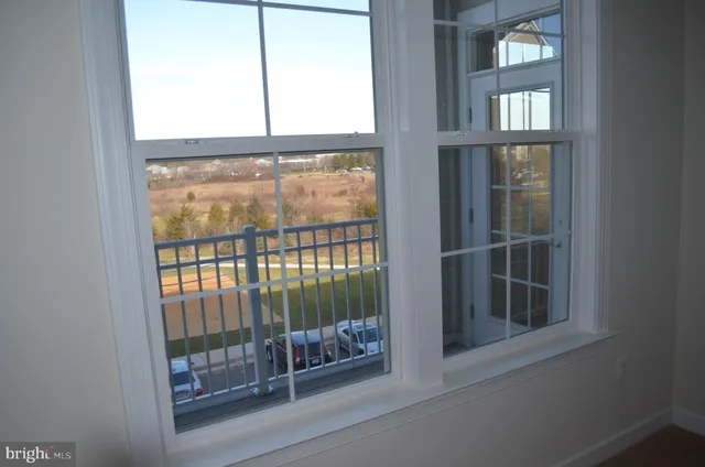 $2,450 | 13724 Neil Armstrong Avenue, Unit 307, Herndon, VA 20171