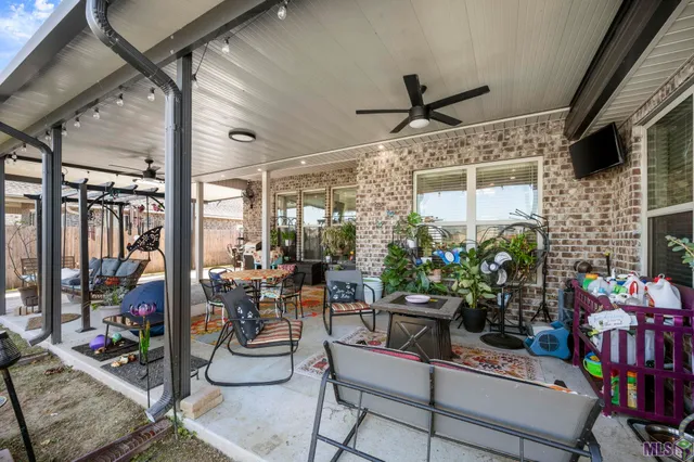 $326,500 | 4646 Longwood Drive, Addis, LA 70710