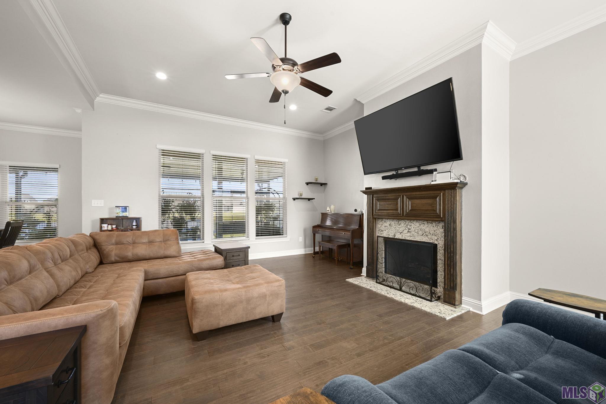 4646 Longwood Drive Addis, LA 70710 - Photo 3 of 33