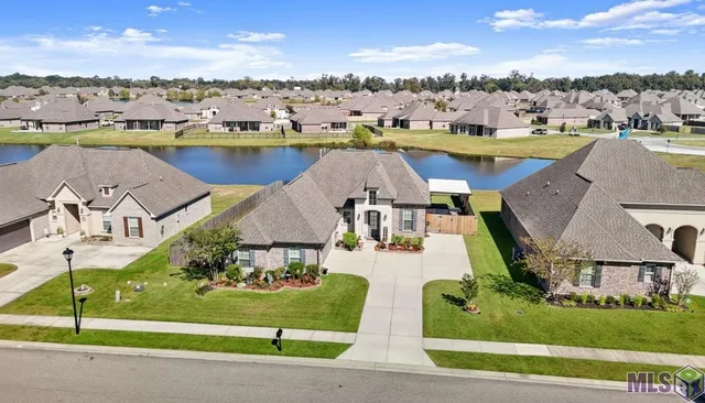 $326,500 | 4646 Longwood Drive, Addis, LA 70710