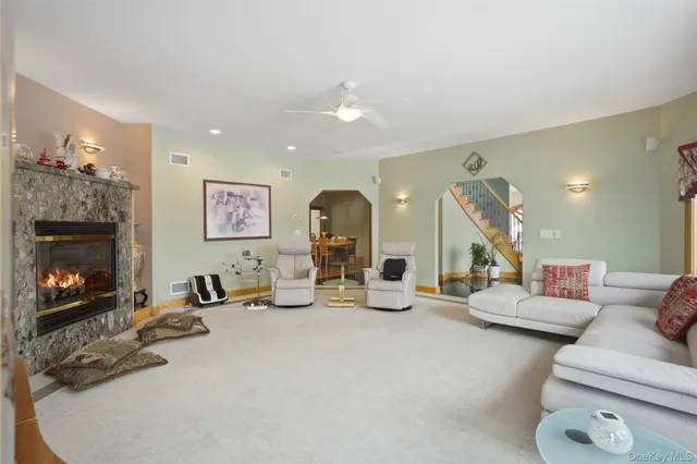 $1,350,000 | 60 Cronomer Heights Drive, Newburgh, NY 12550