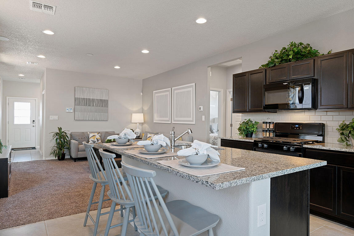 10501 Caresso Loop Southwest Albuquerque, NM 87121 - Photo 9 of 23 Gallery Image 9