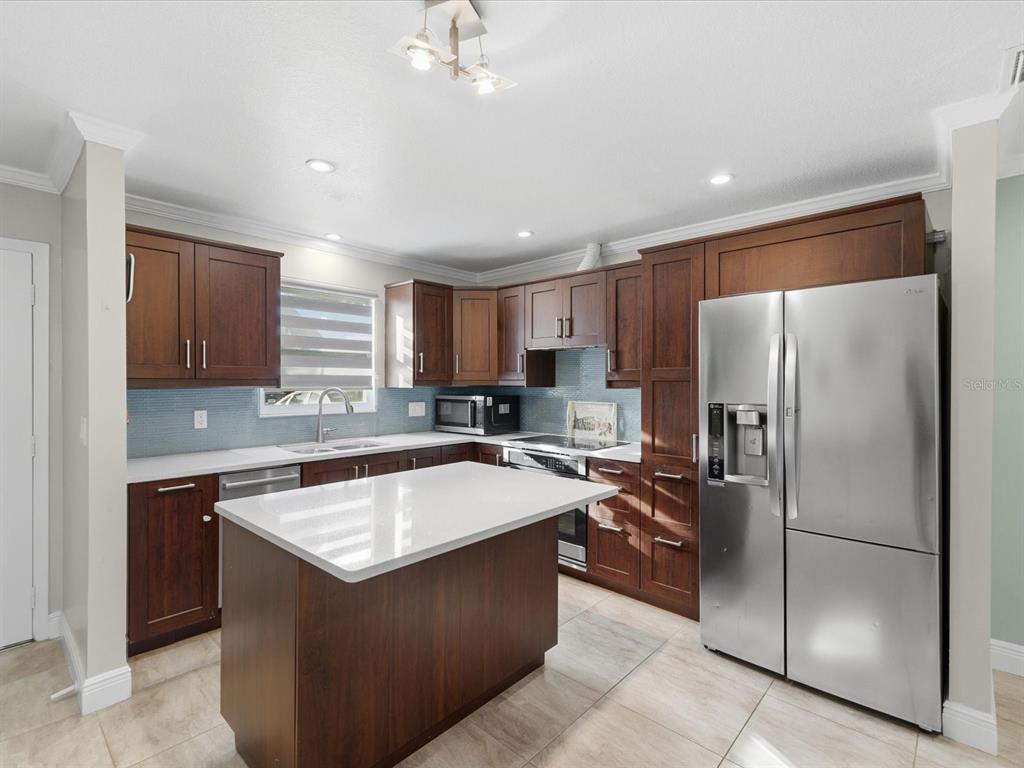 144 Douglas Road West, Unit A Oldsmar, FL 34677 - Photo 3 of 34 Gallery Image 3
