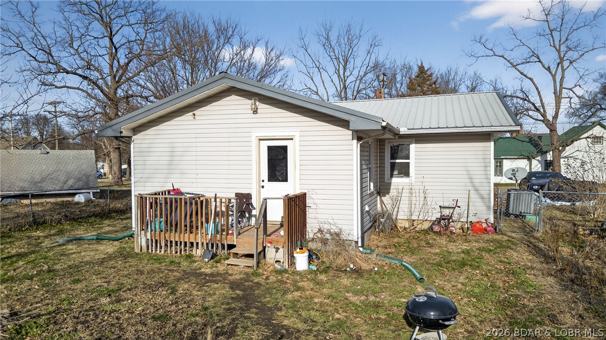 702 South Spring Street Cole Camp, MO 65325 - Photo 28 of 41