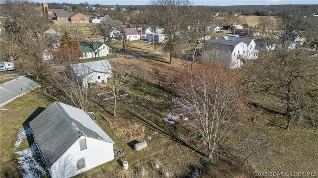 $159,500 | 702 South Spring Street, Cole Camp, MO 65325