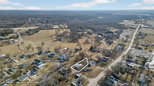 $159,500 | 702 South Spring Street, Cole Camp, MO 65325