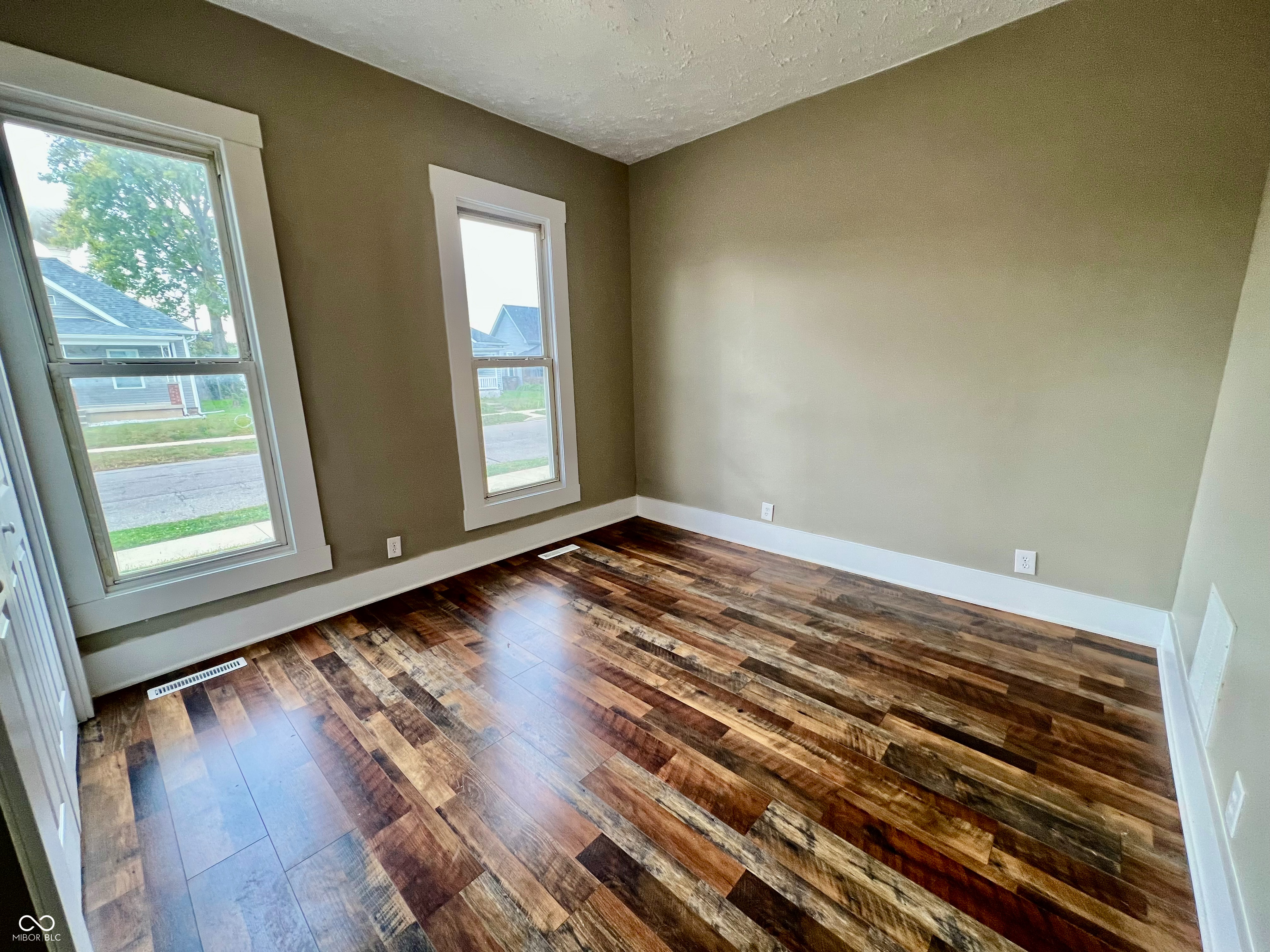 1725 Cottage Avenue Columbus, IN 47201 - Photo 13 of 23