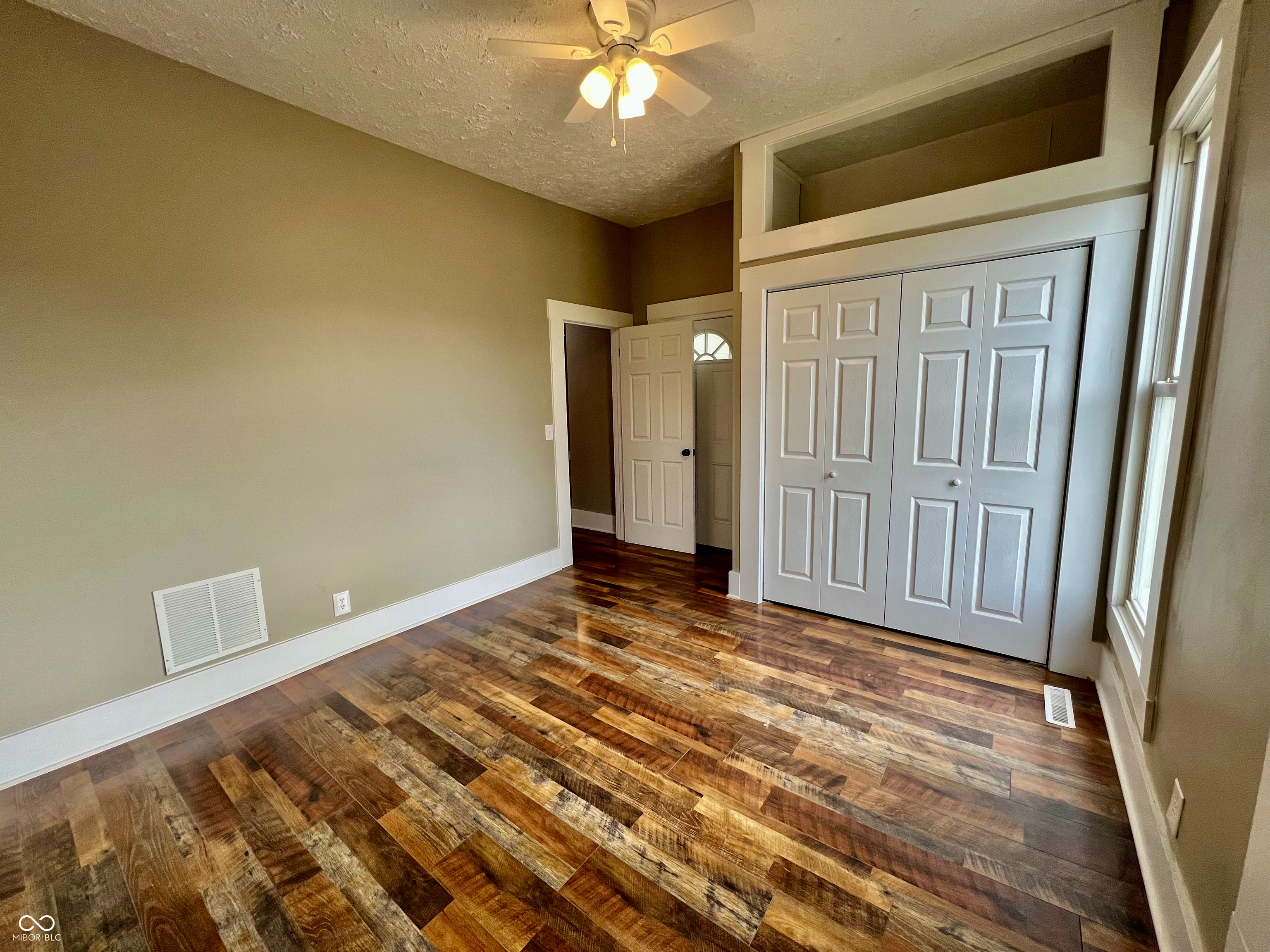 1725 Cottage Avenue Columbus, IN 47201 - Photo 14 of 23