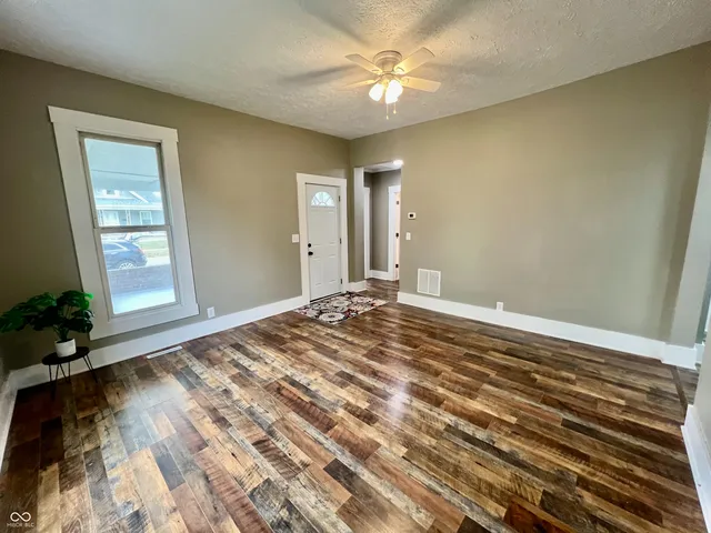 $179,900 | 1725 Cottage Avenue, Columbus, IN 47201