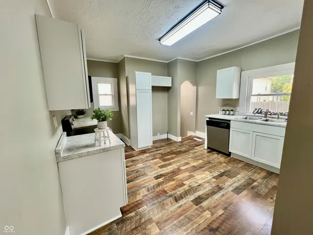 $179,900 | 1725 Cottage Avenue, Columbus, IN 47201