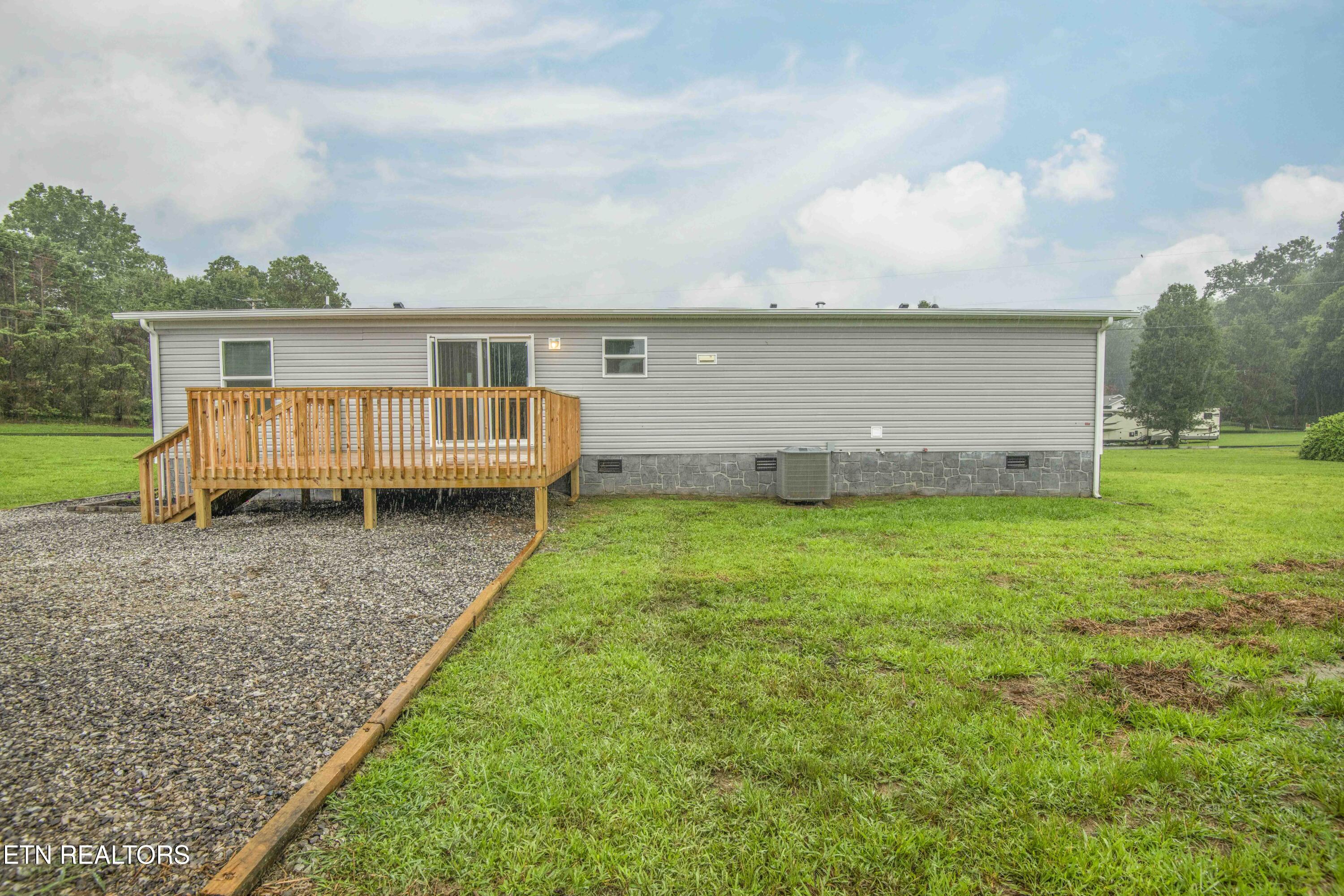 1480 Cunningham Road West Seymour, TN 37865 - Photo 29 of 37 yard 3_1
