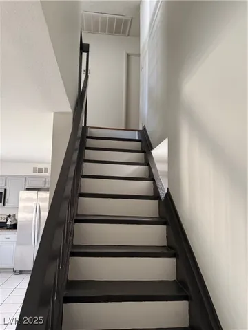 $1,950 | 3249 Liahona Way, Las Vegas, NV 89121