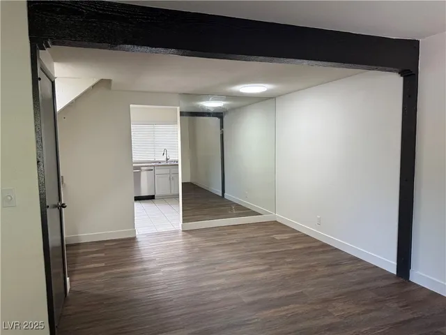 $1,950 | 3249 Liahona Way, Las Vegas, NV 89121