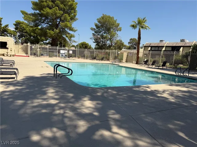 $1,950 | 3249 Liahona Way, Las Vegas, NV 89121