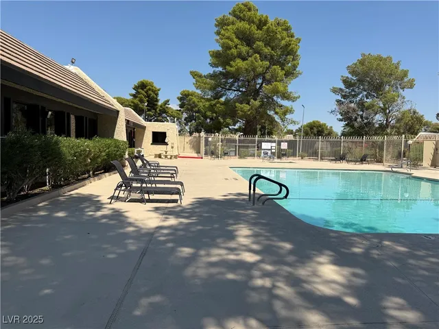 $1,950 | 3249 Liahona Way, Las Vegas, NV 89121