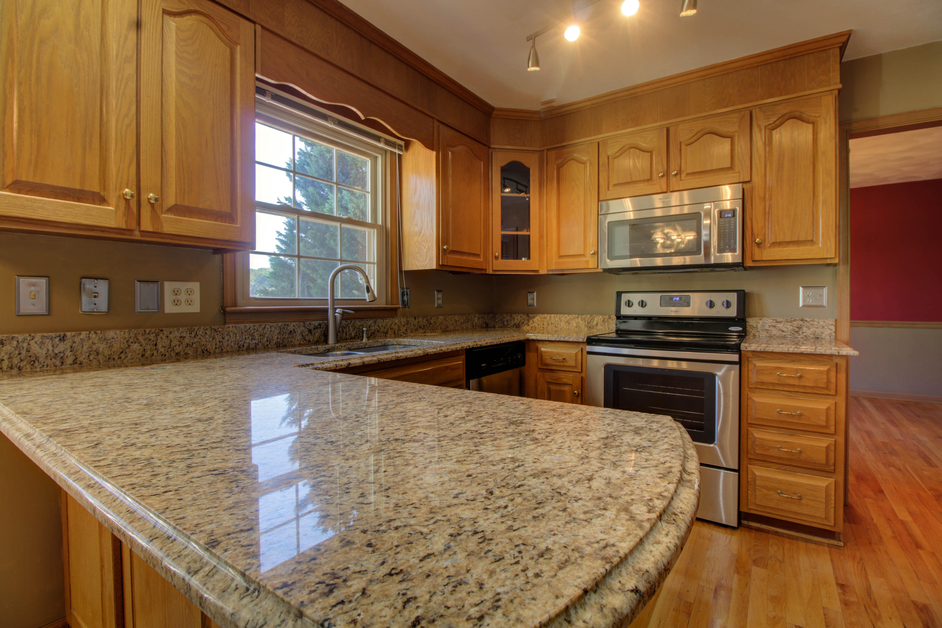 204 Aftons Meadow Road Vinton, VA 24179 - Photo 12 of 51 IMG_0815_16_17_18_19_20_21