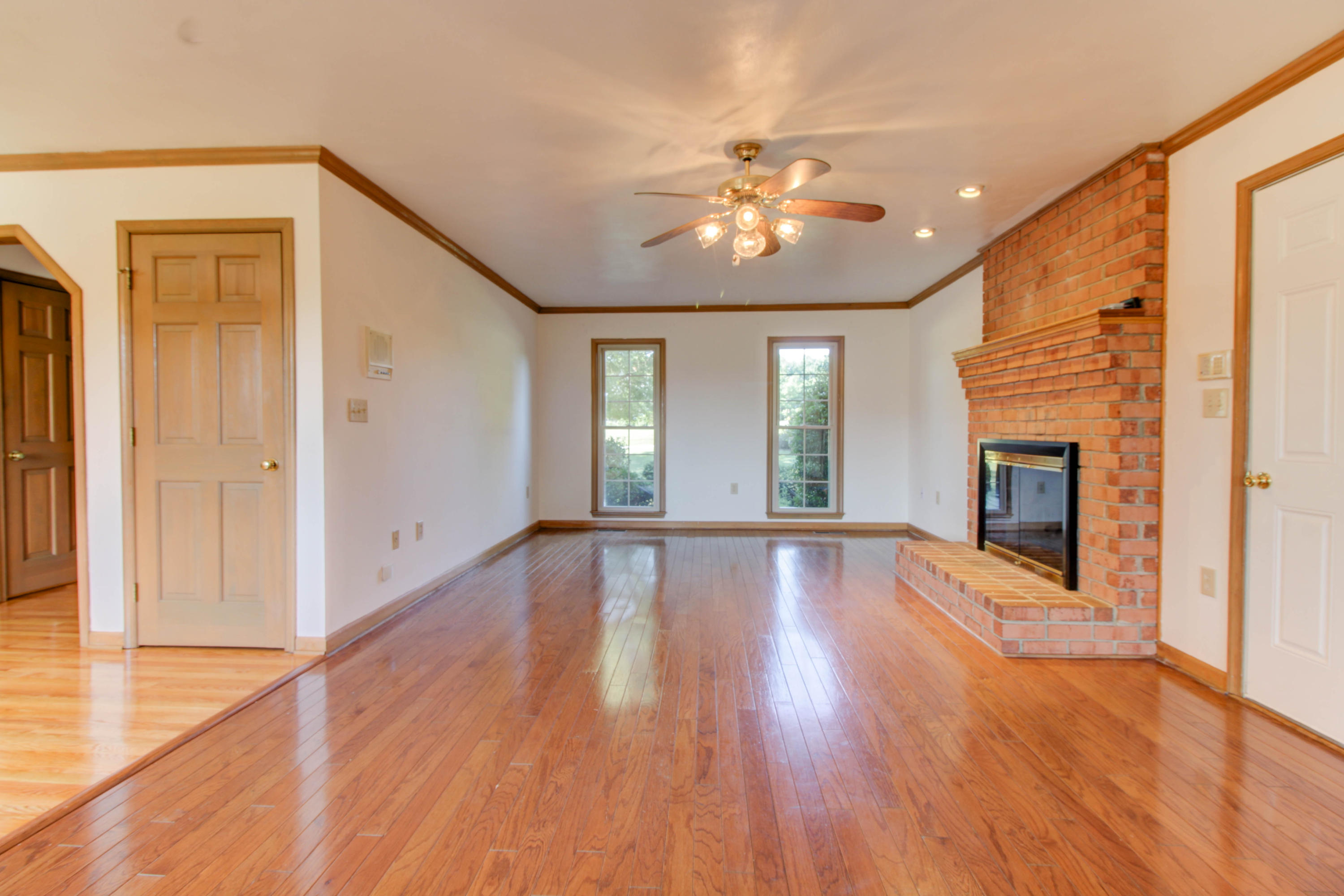 204 Aftons Meadow Road Vinton, VA 24179 - Photo 18 of 51 IMG_0857_58_59_60_61_62_63