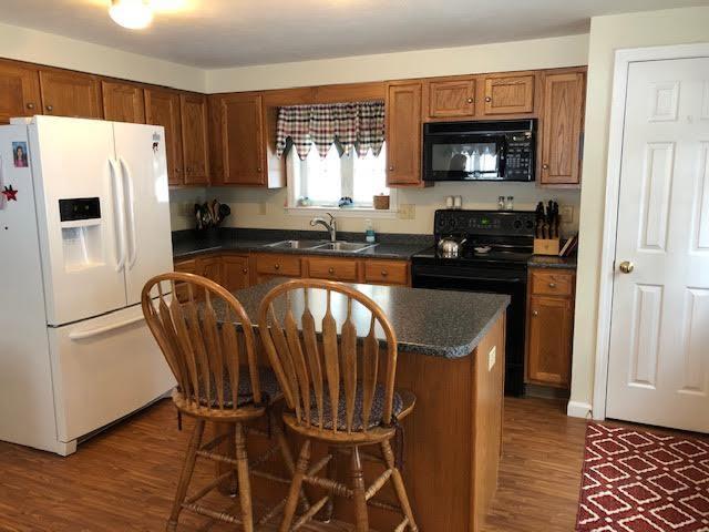 37 Spring Lake Drive Waterboro, ME 04061 - Photo 3 of 15 0