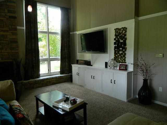1611 East Springhill Road Warsaw, IN 46580 - Photo 9 of 16 Gallery Image 9