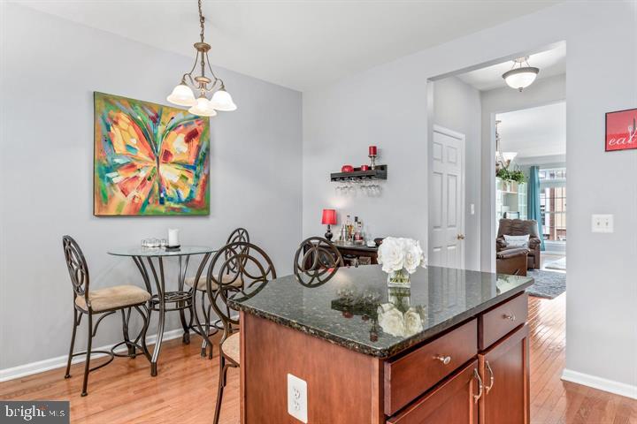 42609 Pine Forest Drive Chantilly, VA 20152 - Photo 16 of 34