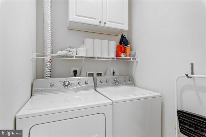 42609 Pine Forest Drive Chantilly, VA 20152 - Photo 19 of 34