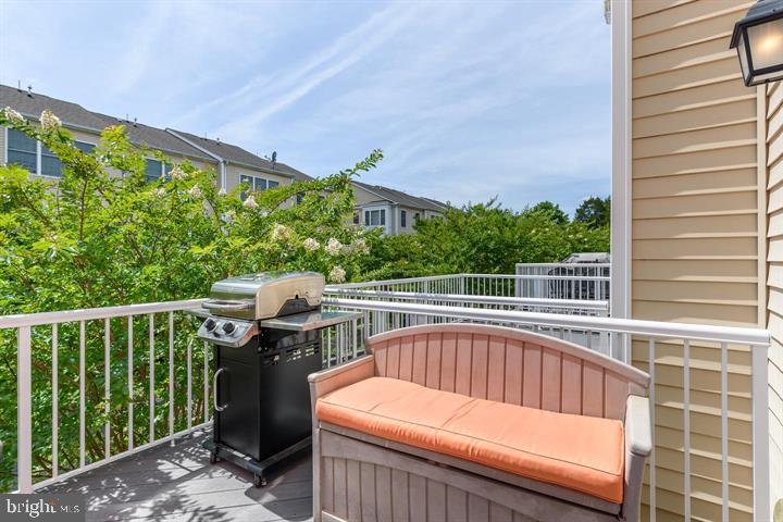 42609 Pine Forest Drive Chantilly, VA 20152 - Photo 21 of 34