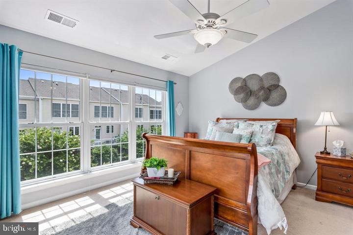 42609 Pine Forest Drive Chantilly, VA 20152 - Photo 23 of 34