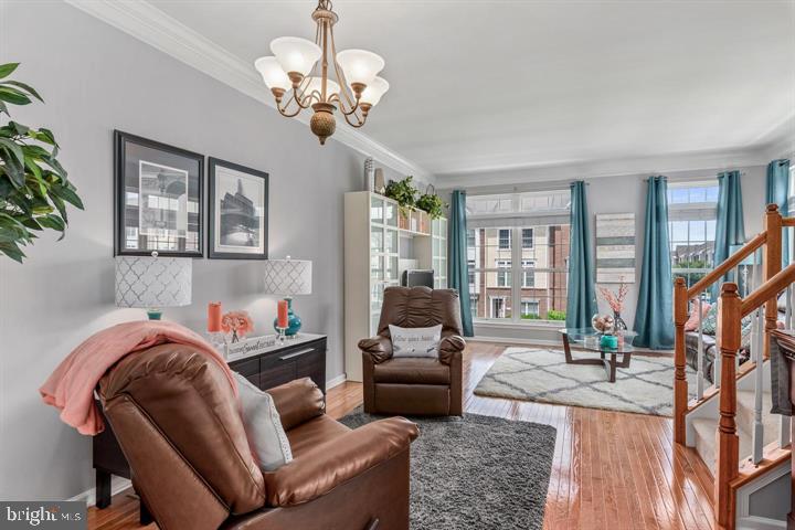 42609 Pine Forest Drive Chantilly, VA 20152 - Photo 7 of 34