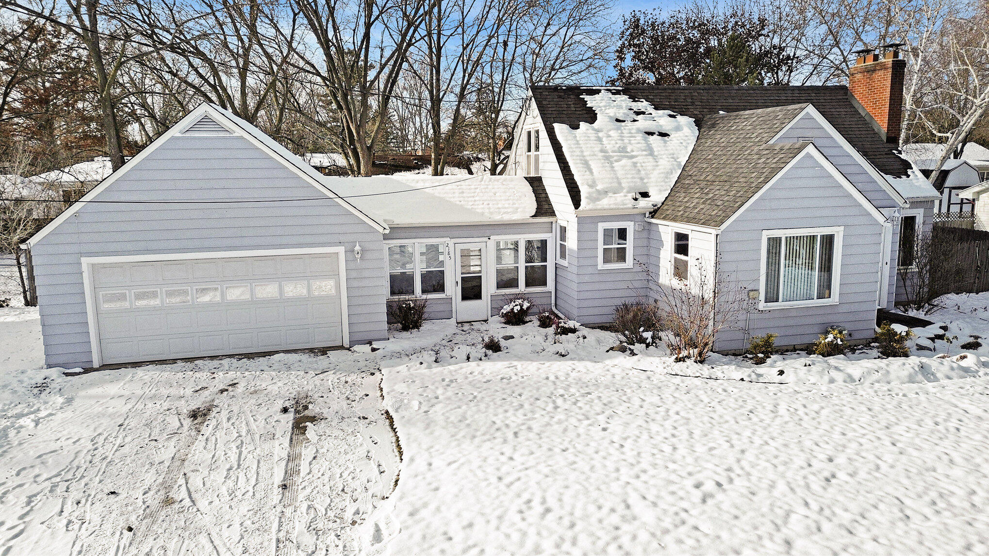 2185 Anderson Road Saginaw, MI 48603 - Photo 2 of 26 002_file_236