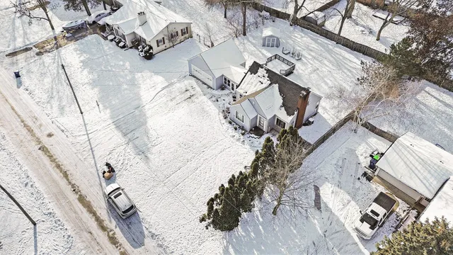 $173,000 | 2185 Anderson Road, Saginaw, MI 48603