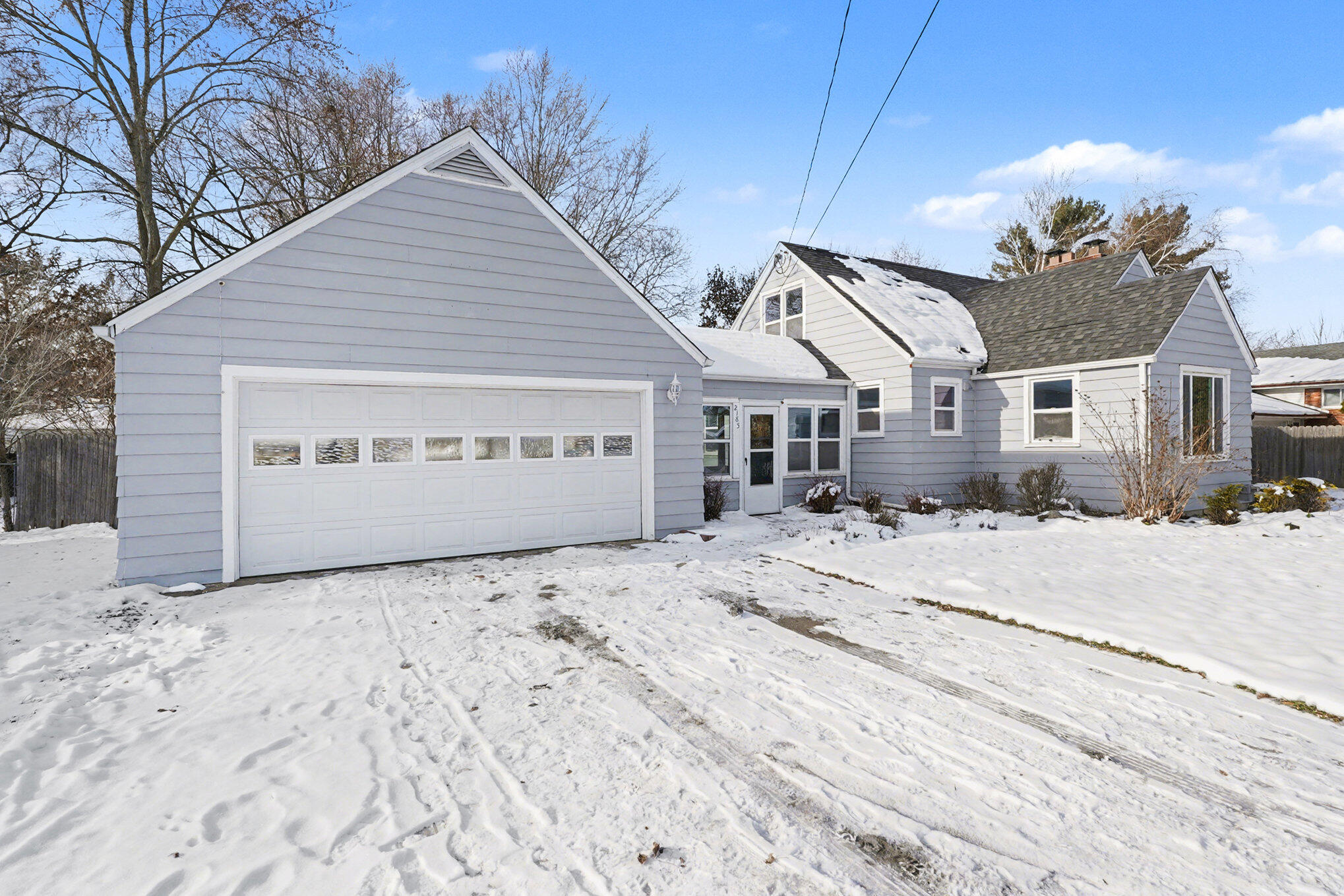 2185 Anderson Road Saginaw, MI 48603 - Photo 3 of 26 003_file_757