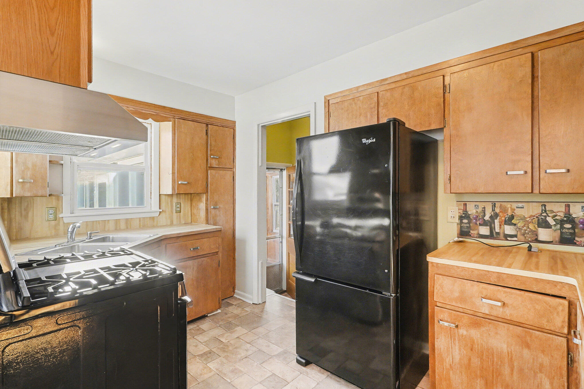 2185 Anderson Road Saginaw, MI 48603 - Photo 10 of 26 010_file_260